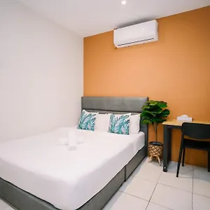 Hostel Swing & Pillows @ Malabar, George Town